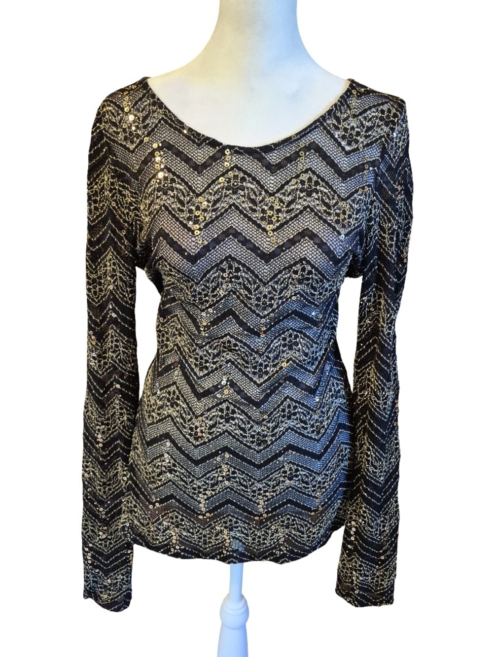 BKE Boutique Black Long-Sleeve Sequin Chevron Top